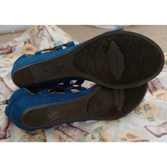 Carlos Santana Strappy Open Toe Heels - Picture 7 of 8